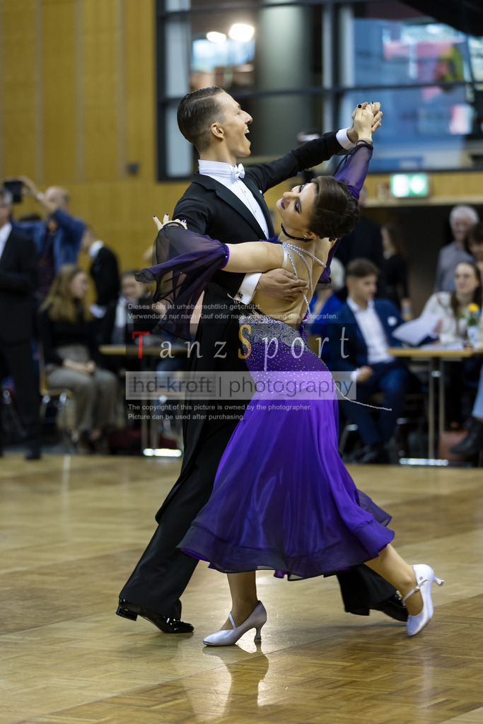 20241102_DC_HGR_Std_08773 | Tanzsportbilder, Standardtanz, Lateintanz, WDSF, DTV, LTVB, dancecomp, goc, hessen tanzt, blaues band der spree, walzer, tango, wiener walzer, slowfox, quickstepp, samba, rumba, cha-cha-cha, paso doble. jive, hd-kroft photography, turniertanzsport