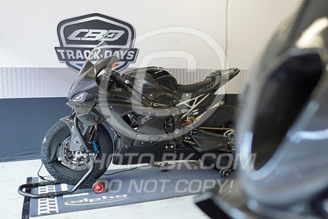 2025_04_11_PBK_10929 | Sportfotografie; SlowMotion; Video; Rennstrecke; Hafeneger; Speer; Racing; RSE; BMW; CBO; Trackday; Motorsportarena; Hockenheimring; Brno; Most; Barcelona; Valencia