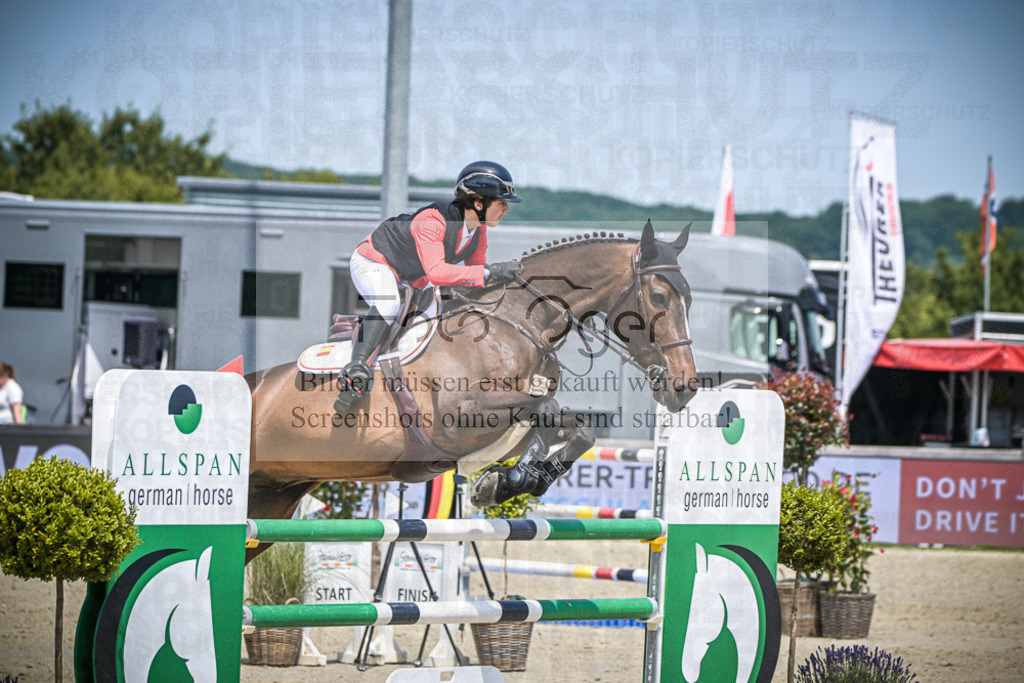 DOS_3934 | Entdecke hochwertige Reitturnierfotos von Foto Oger. Professionell, emotional und authentisch – jetzt Lieblingsmomente im Shop bestellen.Deutschlandweite Turnierfotografie. - Realisiert mit Pictrs.com