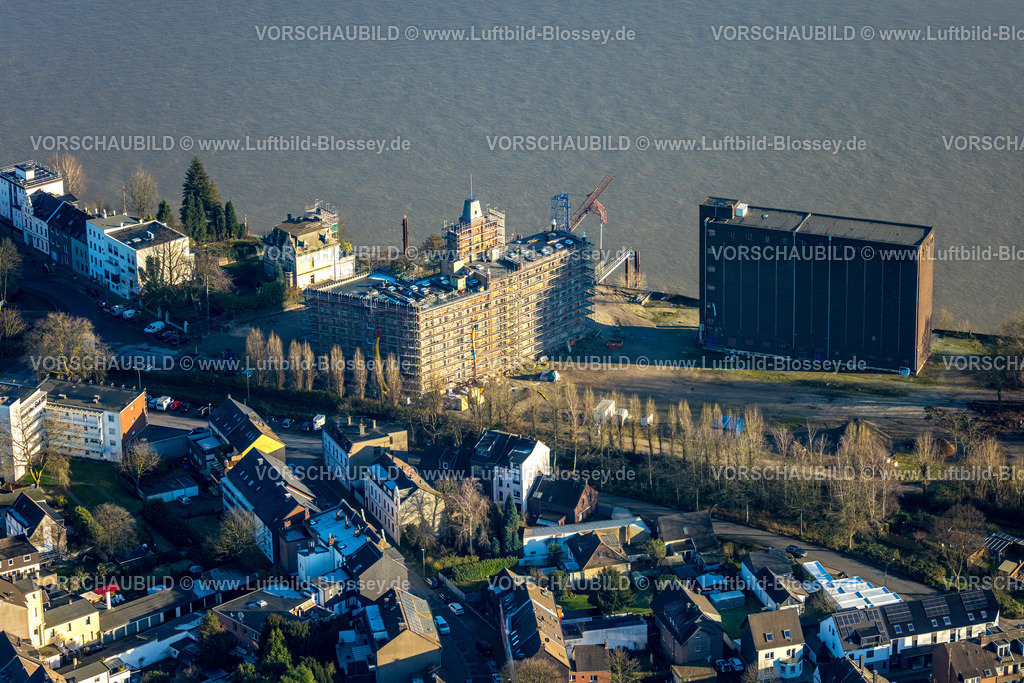 Duisburg241202391 | Luftbild, Baustelle Gebäude mit Baugerüst, Renovierung an der Plange Mühle am Fluss Rhein, Alt-Homberg, Duisburg, Ruhrgebiet, Nordrhein-Westfalen, Deutschland