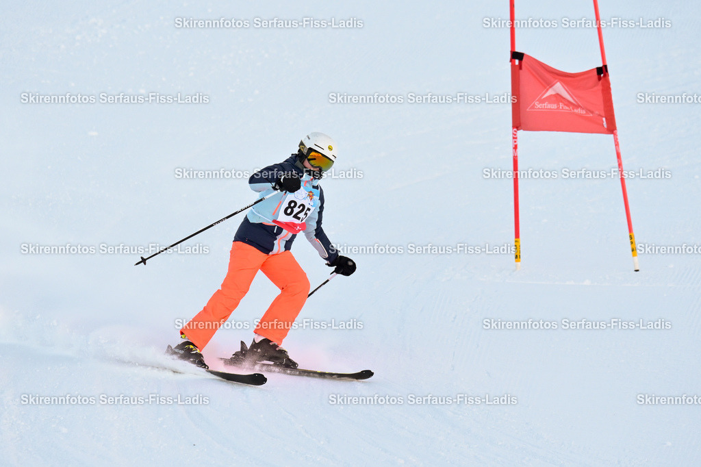 SRF_25.12.2025_0082 | Skirennfotos,Serfaus,Fiss,Ladis,Kinderskirennen,Winter,Tirol,Oberland,skirace,SFL,feelfree,weil wir's genießen,ski,Ski,skifahren,Sonnenplateau, - Realisiert mit Pictrs.com