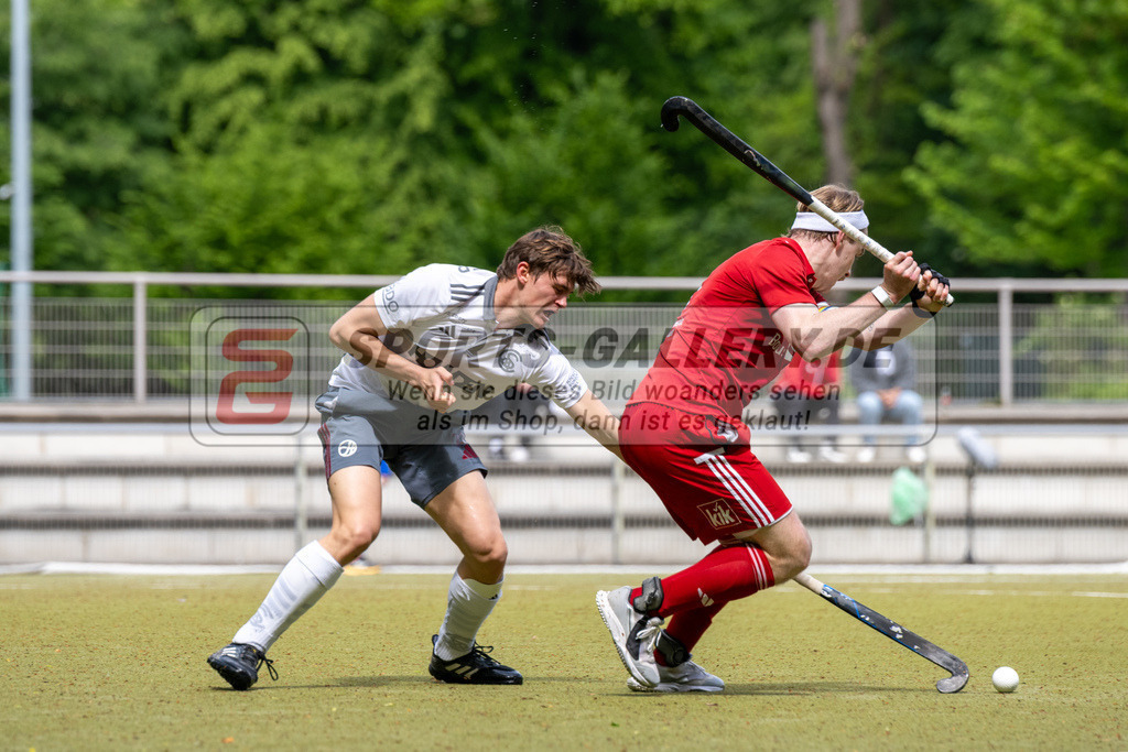 SFE_20250504_0060 | Köln, Deutschland, 04.05.2025:  Hockey 1. Bundesliga Herren Rot-Weiss Köln - Münchener SC im KTHC Stadion Rot-Weiss Köln Tennis and Hockey Club am 04.05.2025 in Köln, Deutschland. (Foto von Stephan Fehrmann)Köln, Germany, 04.05.2025: Hockey 1. Bundesliga Herren Rot-Weiss Köln - Münchener SC in KTHC Stadion Rot-Weiss Köln Tennis and Hockey Club at 04.05.2025 in Köln, Deutschland. (Foto from Stephan Fehrmann)