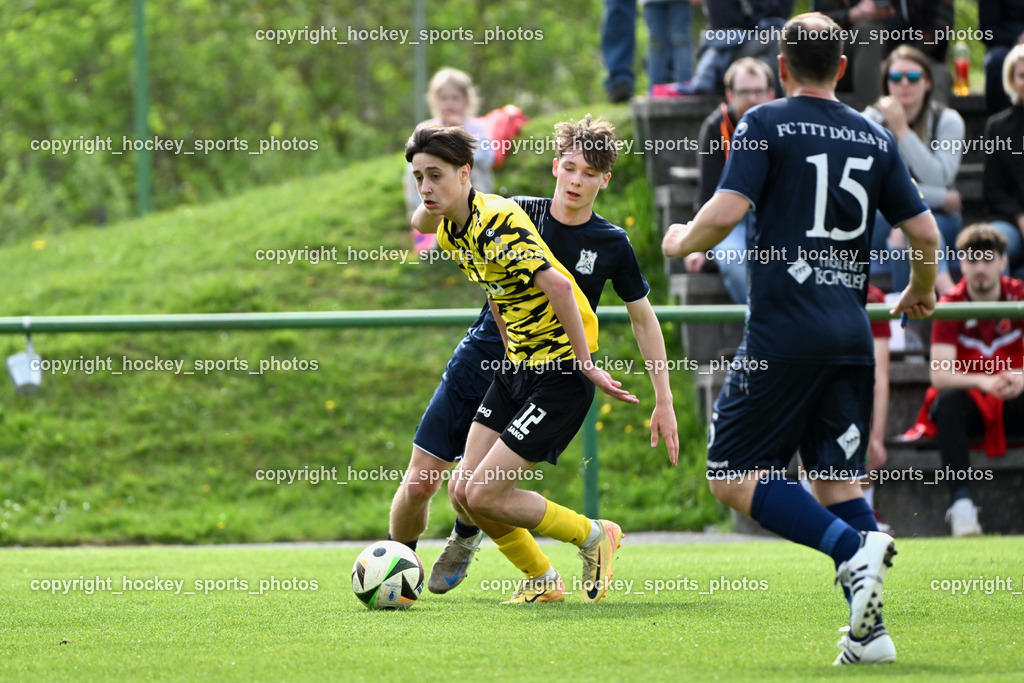 FC Faakersee vs. FC Dölsach | #12 Moritz Nico Prugger FC Faakersee, #10 Elias Sint-Unterholzer FC Dölsach, #15 Markus Bachmann FC Dölsach, FC Faakersee vs. FC Dölsach, FC Faakersee vs. FC Dölsach am 20.04.2025 in Finkenstein (Sportplatz Finkenstein), Austria, (Photo by Bernd Stefan)