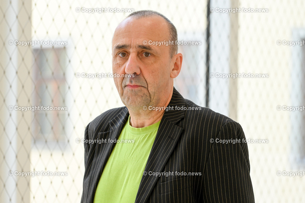 Mediengespraech KPOe Ooe_ Kampagne-Eine Nacht-S-Bahn für Ooe_ 16.05.2023-8 | 16.05.2023, Presseclub Linz, AUT, Mediengespraech KPOe OOe, Vorstellung der Kampagne-Eine Nacht-S-Bahn für OOe, im Bild Erich Klinger (Unabhaengiger Verkehrsexperte)