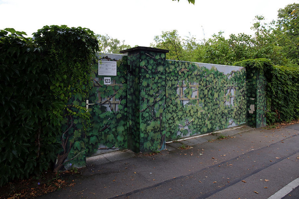 Foto: Leipzig - Alter Israelitischer Friedhof | Das Team hinter BILDLEXIKON LEIPZIG bündelt historische wie aktuelle Informationen über die Stadt Leipzig in Text und Bild auf einer Plattform und stellt diese der interessierten Öffentlichkeit zur Verfügung.