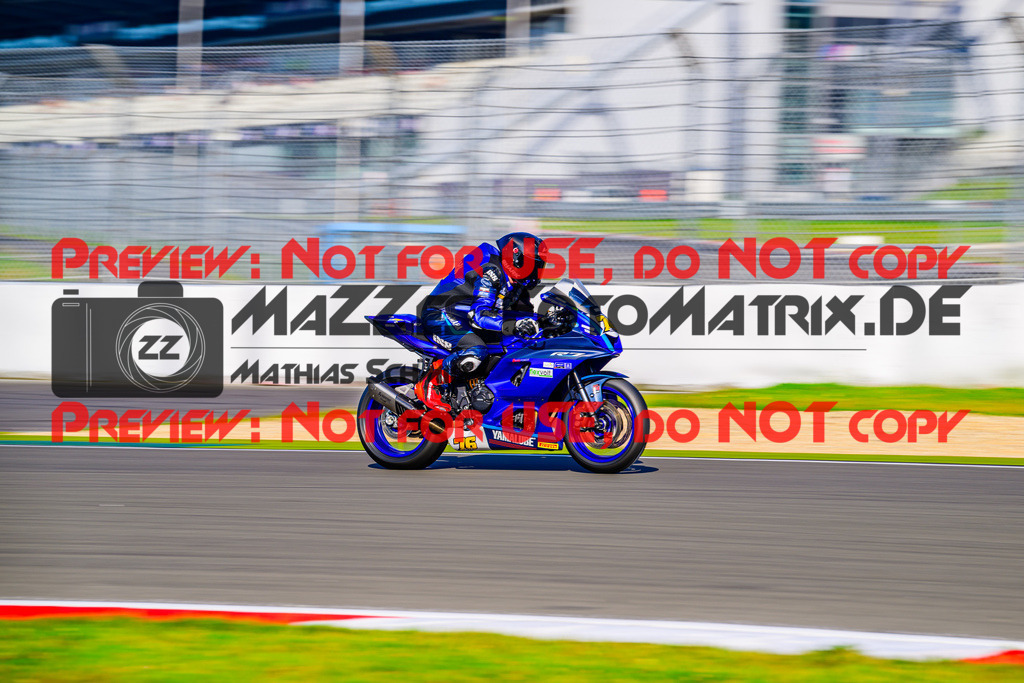 MaZZes_FotoMatrix_240831_6021986_0570 | R7