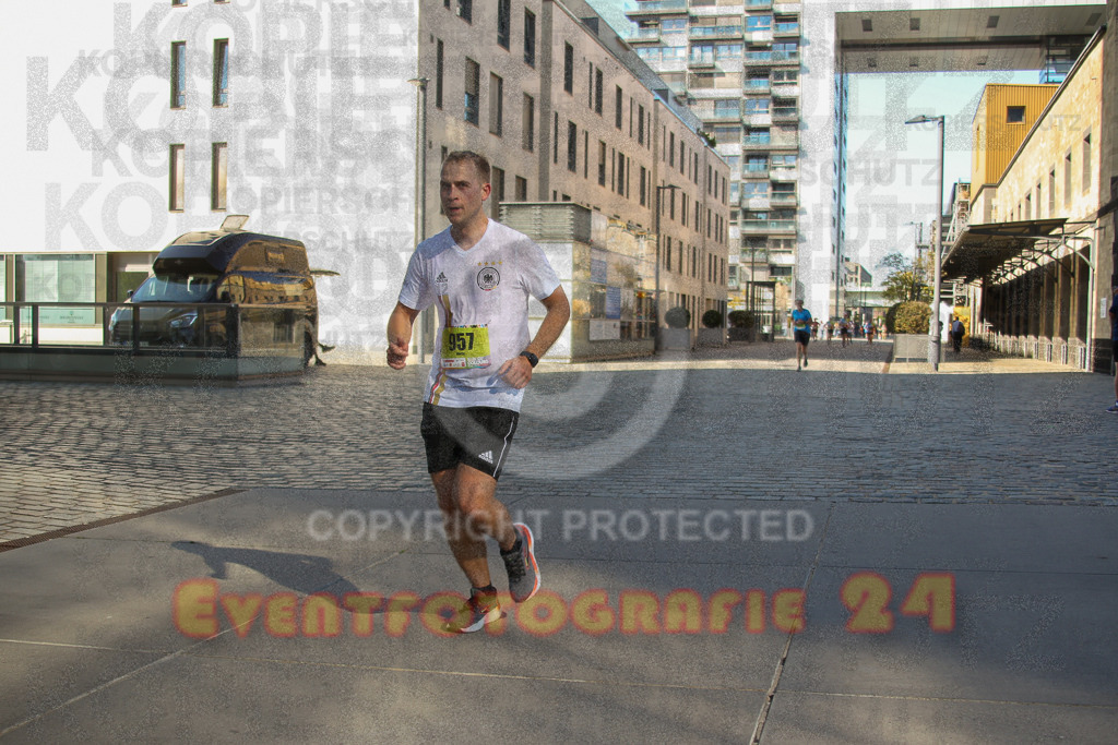 240921_1531_EV4_1639 | Sportfotografie im Rhein-Sieg Kreis, Köln, Bonn, NRW, Rheinland Pfalz, Hessen, etc. Unser Tätigkeitsfeld umfasst den Laufsport vom Volkslauf über den Marathon, Duathlon, Triathon bis zum Ultralauf wie Kölnpfad Ultra oder Schindertrail.