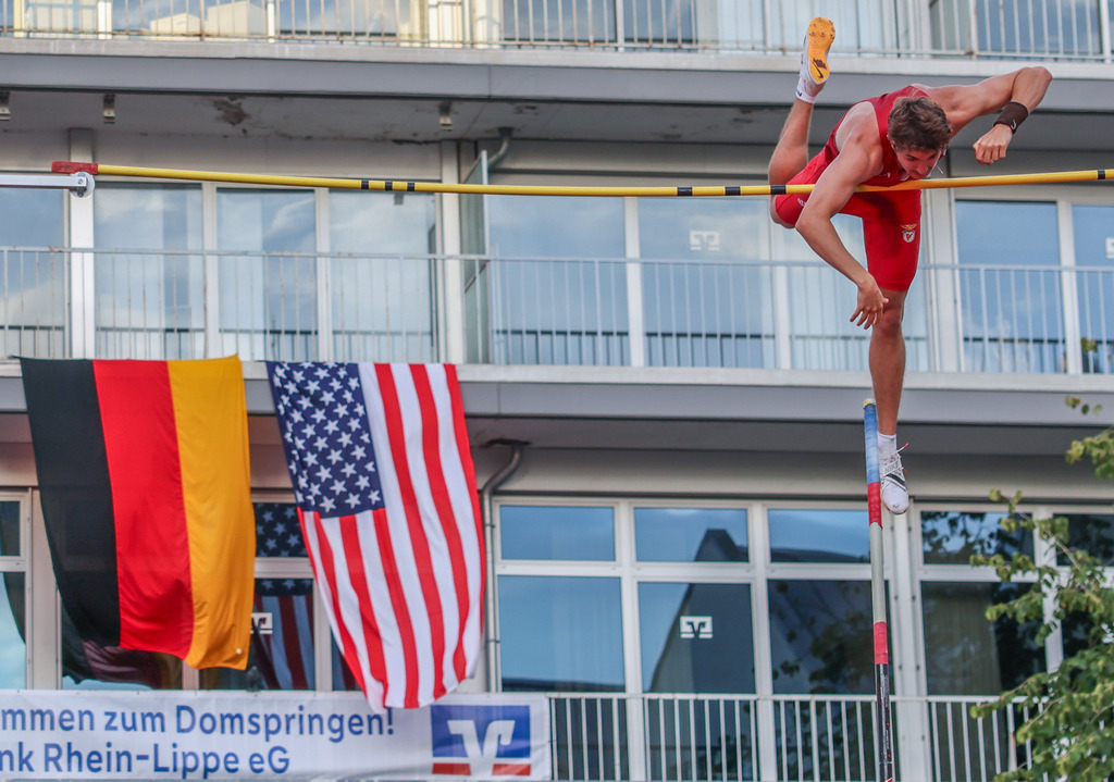 top-top.de-250828-280 | Foto, Video, Fotografie, Videografie, Fotobox, DJ, Discjockey, Musik, Musikbox, Veranstaltung, Photobooth, Amazon, Ebay, Buchtipp, Bestseller, Autor, Verlag, Buch, Wesel, Hamminkeln, NRW, Dinslaken, Rees, Drohne, Hochzeit, Party, Fotobox, Wesel, Fotograf