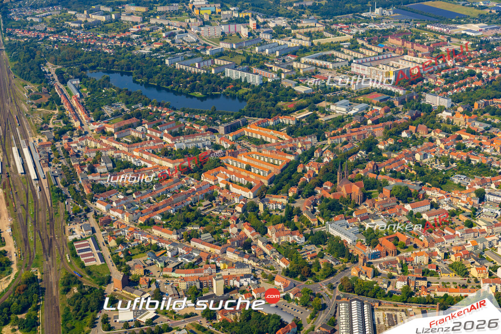 Luftbild der Stadt Stendal - Das Luftbild wurde 2025 vom UL-Flugzeug heraus erstellt ( keine Drohnenaufnahme ) - Hochauflösende Luftaufnahme - für Wandbilder und großformatige Ausdrucke geeignet. Das besondere Geschenk!Hier alle&nbsp;Infos zur Lizenzierung der LuftaufnahmeWir fliegen auch dieses Jahr wieder in Ihre Region um Luftbilder zu erstellen.- Luftbild anfragen