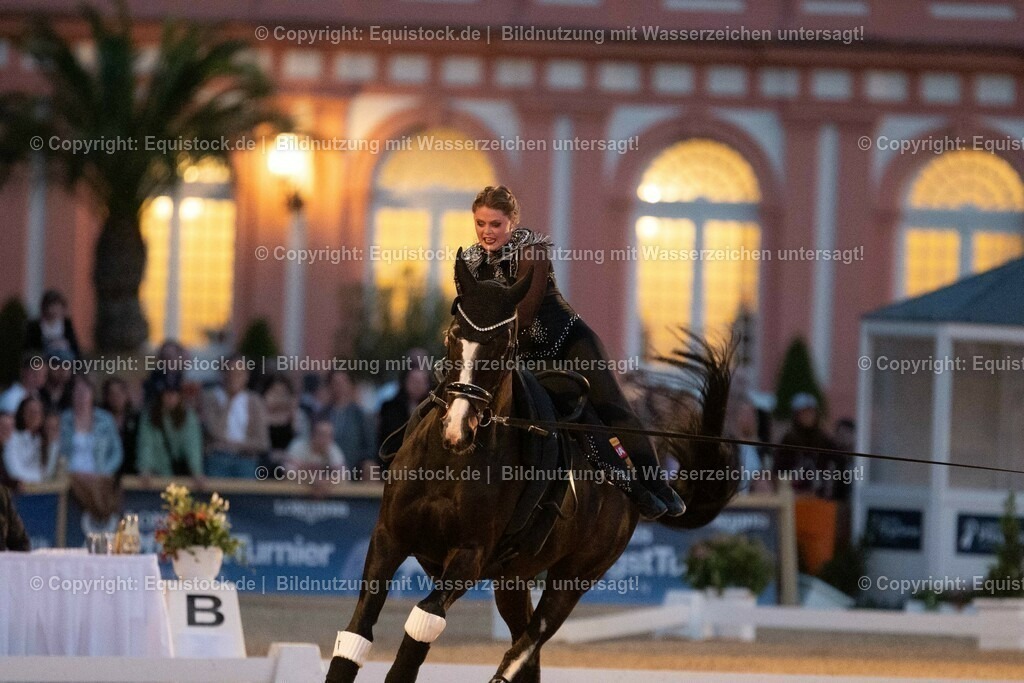 20230527_Voltigieren_NASPA_Flutlicht_0581 | equistock