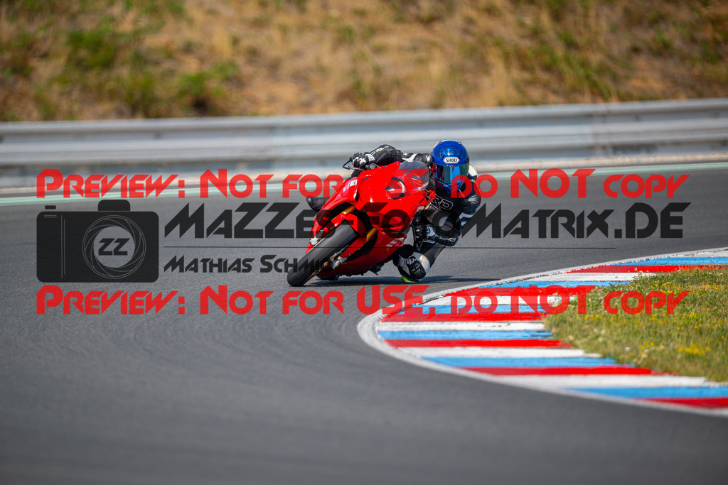 MaZZes-Fotomatrix-20260805-528358 | OPEN