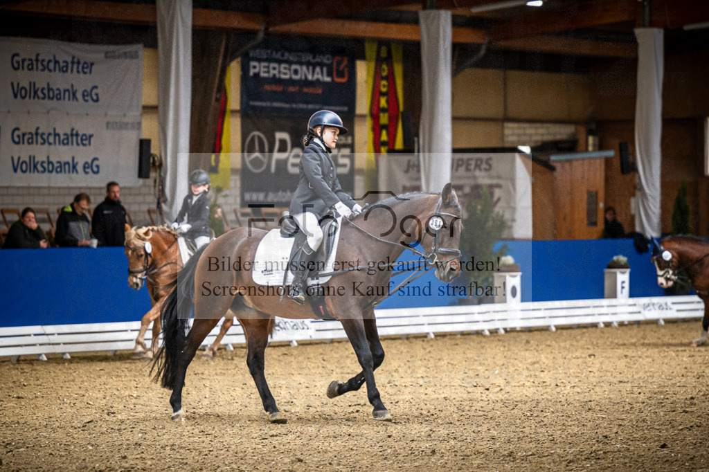 DOS_0456 | Entdecke hochwertige Reitturnierfotos von Foto Oger. Professionell, emotional und authentisch – jetzt Lieblingsmomente im Shop bestellen.Deutschlandweite Turnierfotografie. - Realisiert mit Pictrs.com