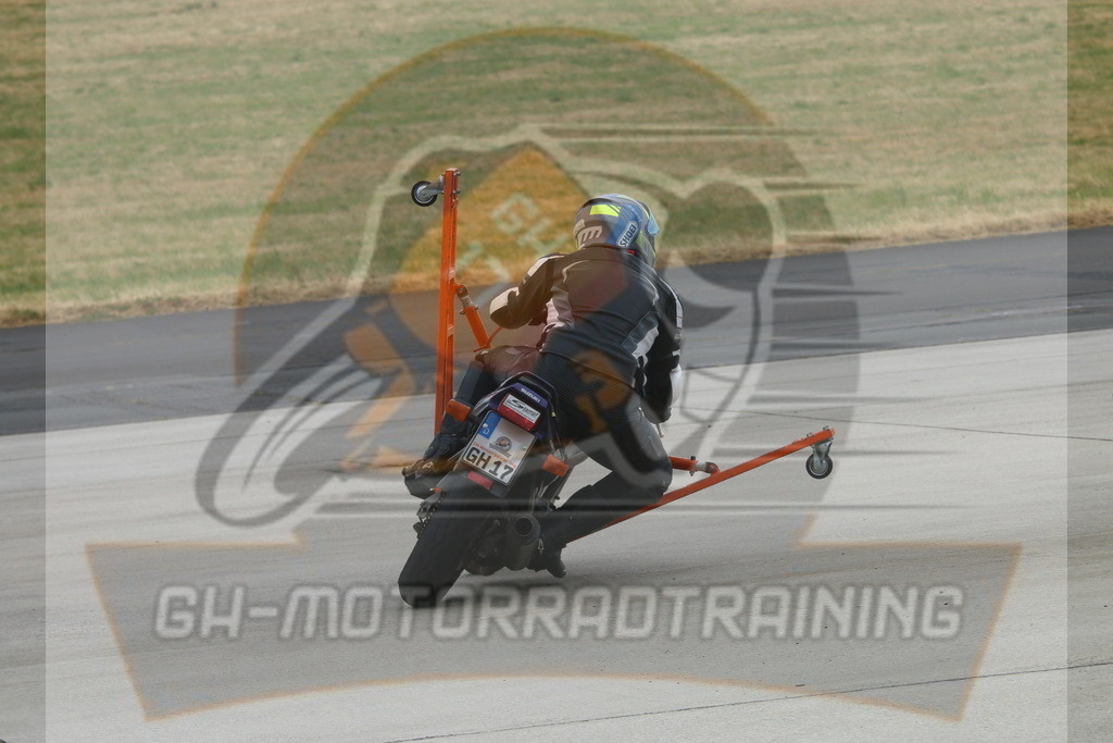 IMG_3295 | gh-motorradtraining-foto.de - Realisiert mit Pictrs.com
