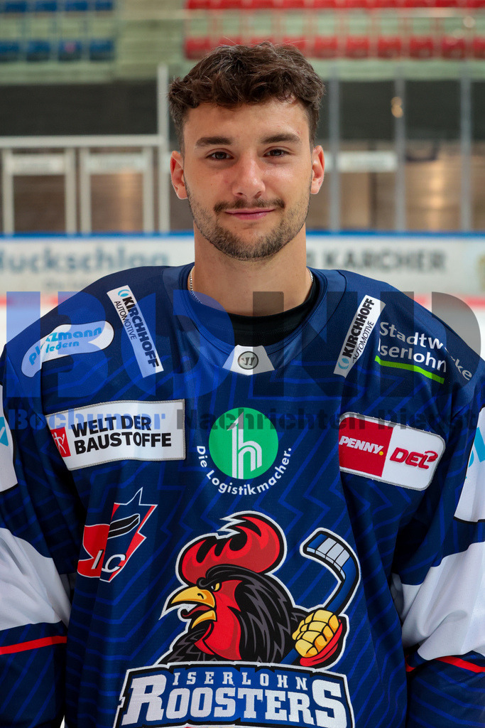 Deutsche Eishockey Liga (DEL): Iserlohn Roosters Teamshooting {date} -  | {headline}(Foto: Sebastian Sendlak / BOND) - Realisiert mit Pictrs.com