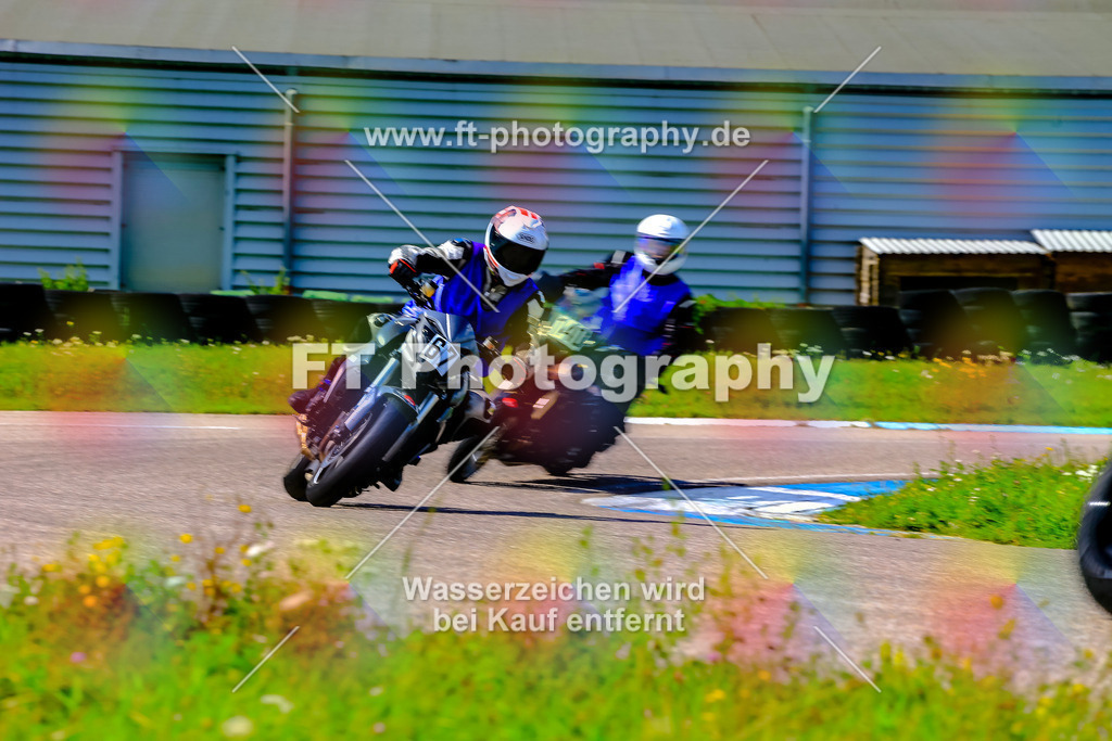 067-6256 | Hier findet Ihr Bilder von Touristenfahrten auf der Nürburgring Nordschleife oder von anderen Veranstaltungen die ich besucht habe. Viel Spass beim Durch Schauen 