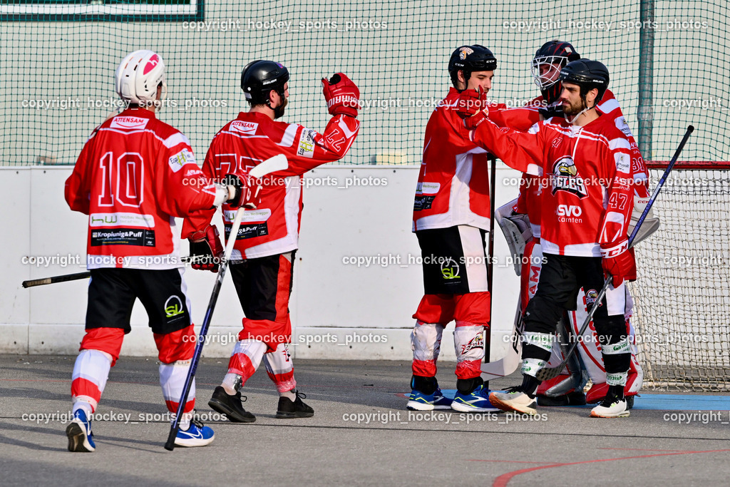VAS Ballhockey vs. HSC Eagles Poggersdorf | Jubel HSC Poggersdorf Mannschaft, #10 Sunitsch Marco, #77 Schumnig Stefan, #4 Kramer Marco, #47 Witting Marcel, #31 Sicher Michael, VAS Ballhockey vs. HSC Eagles Poggersdorf, VAS Ballhockey vs. HSC Eagles Poggersdorf am 14.07.2024 in Villach (Alpen Arena ), Austria, (Photo by Bernd Stefan)
