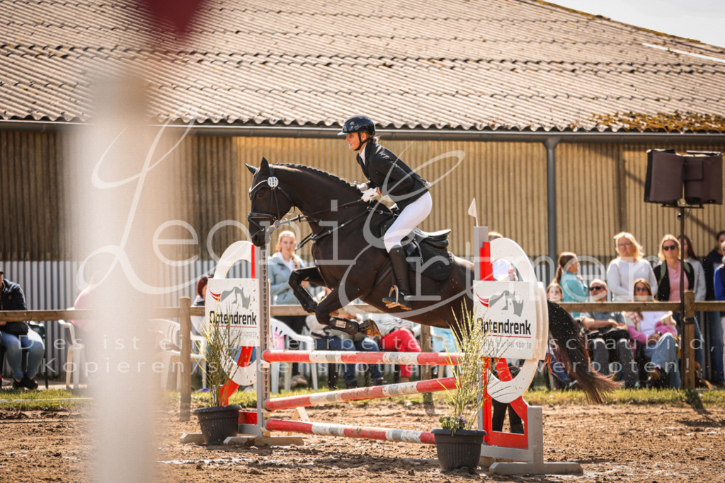 06.SoSpE00044 | Leoni Ertmer Photography - Realisiert mit Pictrs.com