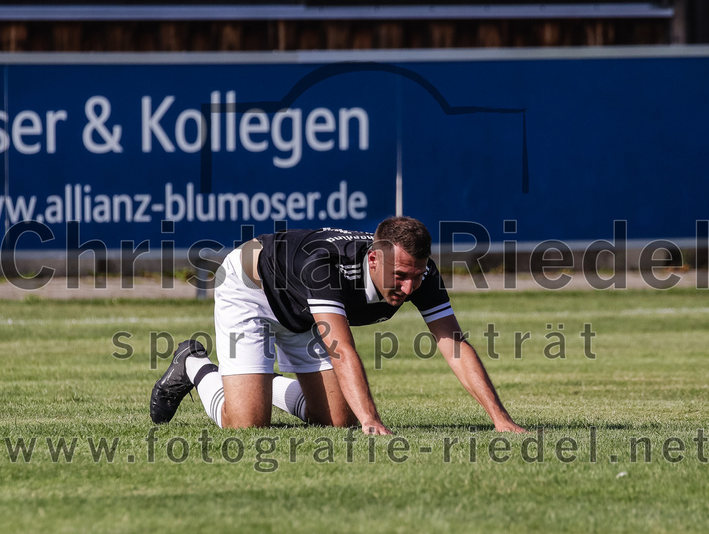 2023-08-20_109_TuS_Oberding_gegen_FC_Finsing_II | Oberding, Deutschland, 20.08.2023:
Fußball, Kreisklasse 2023 / 2024, 3. Spieltag, TuS Oberding gegen FC Finsing II, Endergebnis: 1:1

Christian Werner (TuS Oberding, #4)

Foto: Christian Riedel / fotografie-riedel.net