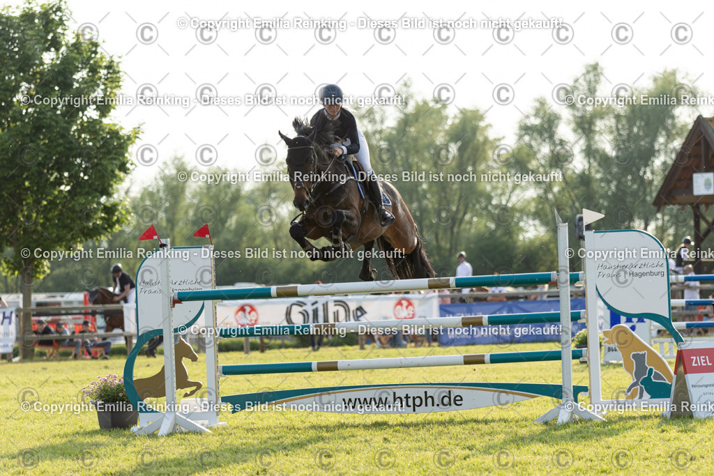 CL5A1176 | Emilia Reinking Fotografie - Realisiert mit Pictrs.com