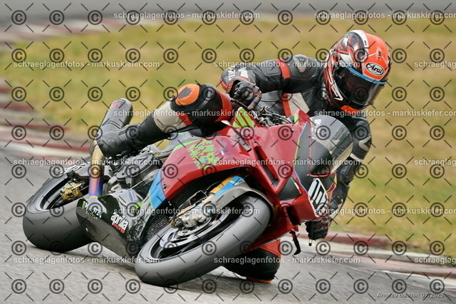 25bt05-1007 | markuskiefer.com - Realisiert mit Pictrs.com