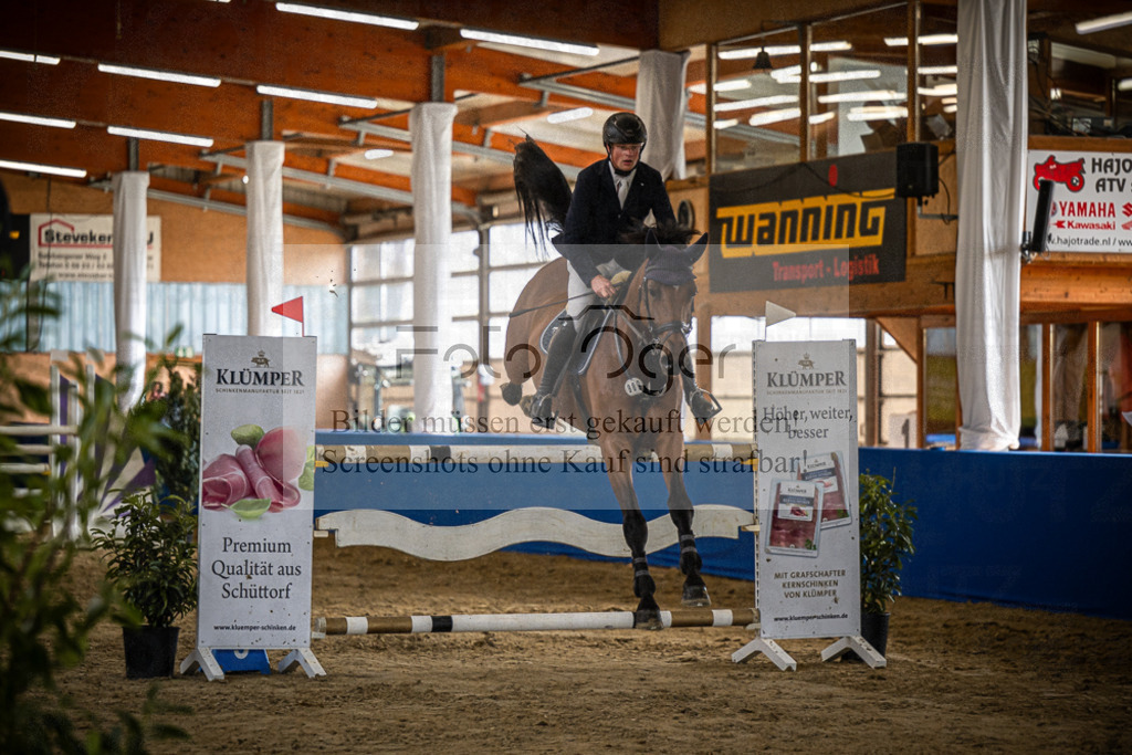 DOS_0696 | Entdecke hochwertige Reitturnierfotos von Foto Oger. Professionell, emotional und authentisch – jetzt Lieblingsmomente im Shop bestellen.Deutschlandweite Turnierfotografie. - Realisiert mit Pictrs.com