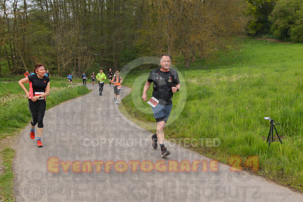 220501_1014_EV8_0196 | Sportfotografie im Rhein-Sieg Kreis, Köln, Bonn, NRW, Rheinland Pfalz, Hessen, etc. Unser Tätigkeitsfeld umfasst den Laufsport vom Volkslauf über den Marathon, Duathlon, Triathon bis zum Ultralauf wie Kölnpfad Ultra oder Schindertrail.