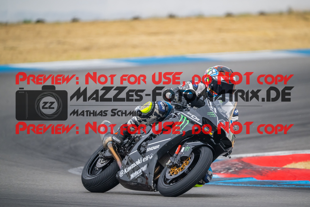 MaZZes-Fotomatrix-20260809-581971 | R1