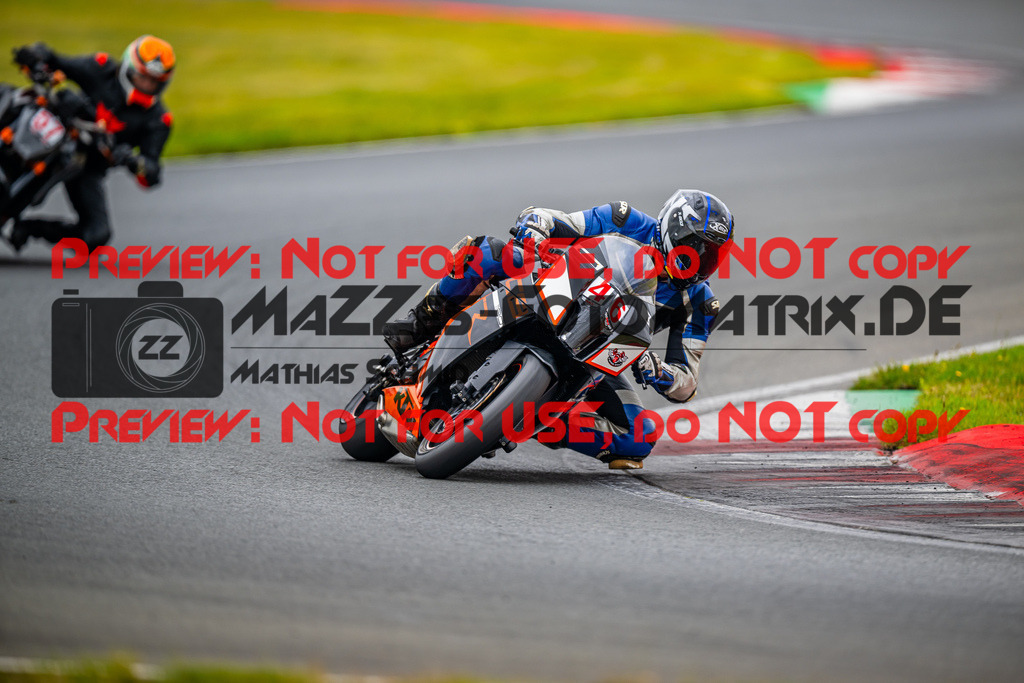 MaZZes_FotoMatrix_240724_6007705_6962 | ROT