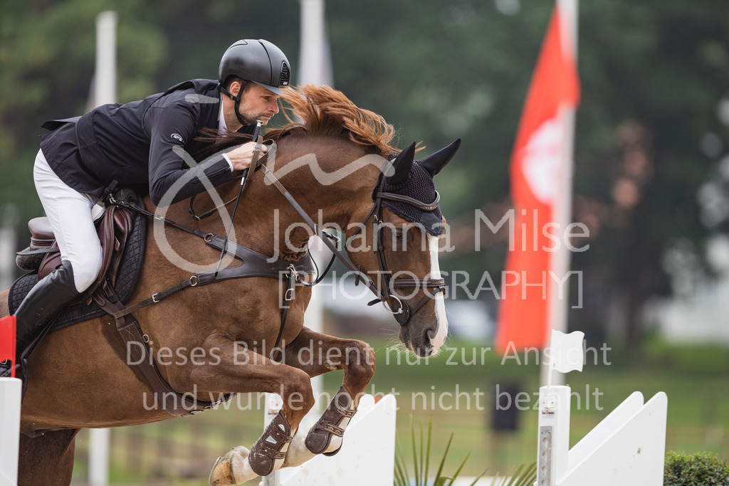 230730_BHO_M2-Spr_1-455 | Deine schönsten Turniermomente als professionelle Fotos! Entdecke hochwertige Pferdesport-Fotografie im Online-Shop. Jetzt Fotos finden & bestellen!