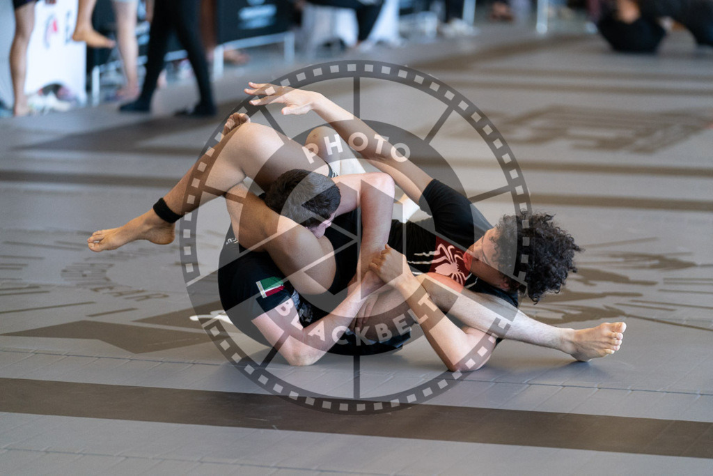 20250329PBB1741 | Fighters compete during the International Luta Livre (ILLCS) Germany IX Spring 2025 Competition spring on March 29, 2025 in Hannover, Germany.© Chiara Dazi