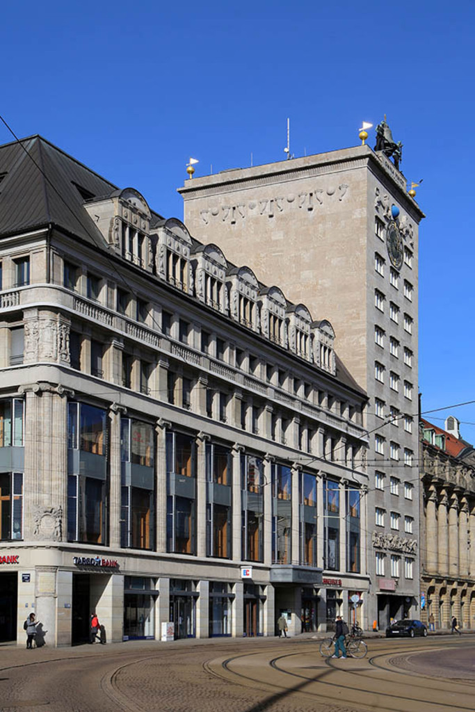 Bildlexikon Leipzig - Bamberger & Hertz - Königsbau - und Krochhochhaus | Das Team hinter BILDLEXIKON LEIPZIG bündelt historische wie aktuelle Informationen über die Stadt Leipzig in Text und Bild auf einer Plattform und stellt diese der interessierten Öffentlichkeit zur Verfügung.