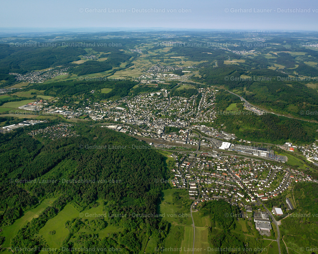 2611191 | HöRBACH 09.06.2006 Stadtansicht des Innenstadtbereiches  in Hörbach im Bundesland Hessen, Deutschland // City view on down town  in Hörbach in the state Hesse, Germany Foto: Gerhard Launer