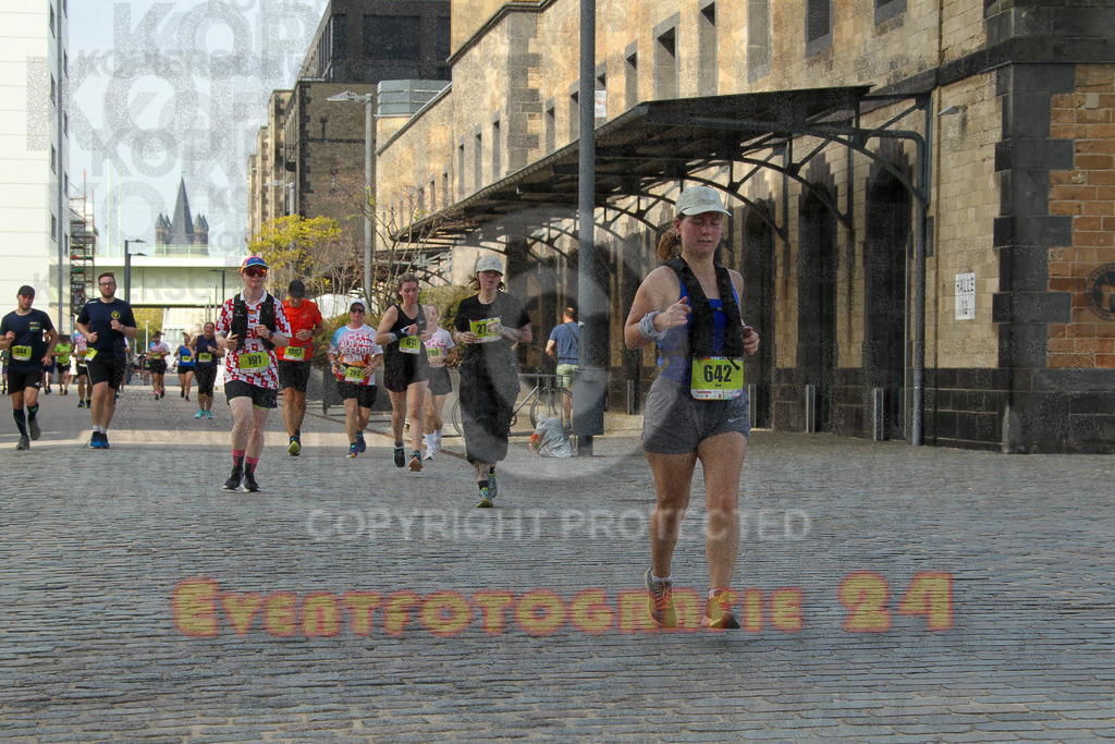 250920_1501_EV4_7911 | Sportfotografie im Rhein-Sieg Kreis, Köln, Bonn, NRW, Rheinland Pfalz, Hessen, etc. Unser Tätigkeitsfeld umfasst den Laufsport vom Volkslauf über den Marathon, Duathlon, Triathon bis zum Ultralauf wie Kölnpfad Ultra oder Schindertrail.