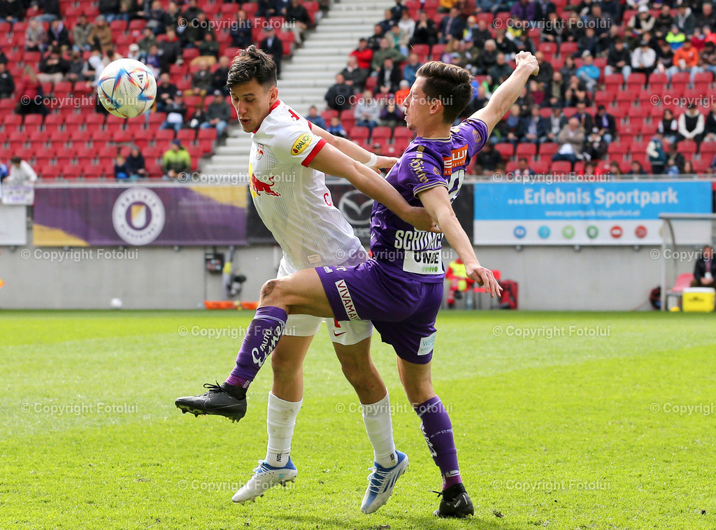 ALUI_02042023_12 | SPORT,FUSSBALL,ADMIRAL BUNDESLIGA AUSTRIA KLAGENFURT-RED BULL SALZBURG 02.04.2023 IM BILD: TILL SEBASZIAN SCHUMACHER (KLAGENFURT) UND  NICOLAS CAPALDO (RED BULL SALZBURG) FOTO:FOTOLUI/MW