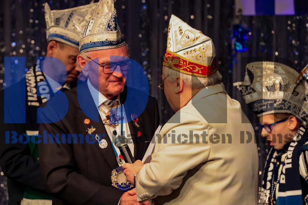 SES_GROBOKA20250208-24 | bond - Realisiert mit Pictrs.com