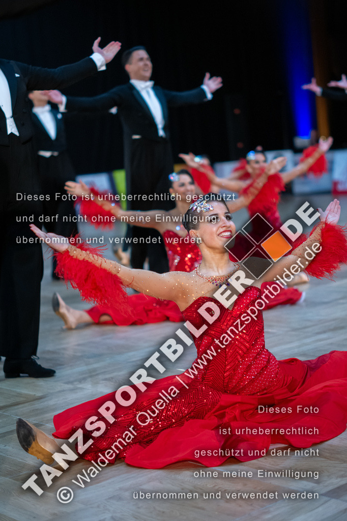 20250118-10917 | Hier finden Sie Tanz Bilder vom Latein und Standard Formationen tanzen. Sportbilder vom Tanzsport. Schöne Fotos und von Weltmeisterschaft, Europameisterschaft, Bundesliga, Regionalliga, Oberliga und Landesliga sowie von GOC Stuttgart, DanceComp, WM Bremen