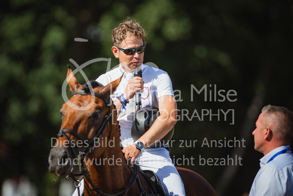 220717_LC_GroßerPreis-946 | Deine schönsten Turniermomente als professionelle Fotos! Entdecke hochwertige Pferdesport-Fotografie im Online-Shop. Jetzt Fotos finden & bestellen!