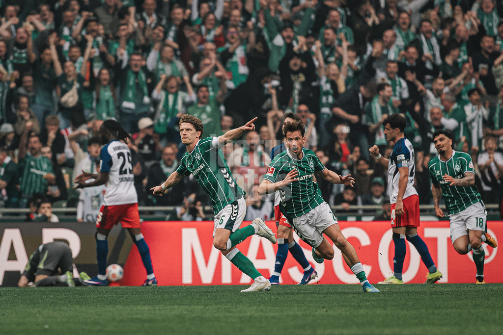 Fußball | Männer | Saison 2025/2026 | 1. Fußball-Bundesliga | 30. Spieltag | SV Werder Bremen vs. Hamburger SV | 18.04.2026 | Torjubel Jens Stage (#06, SV Werder Bremen)