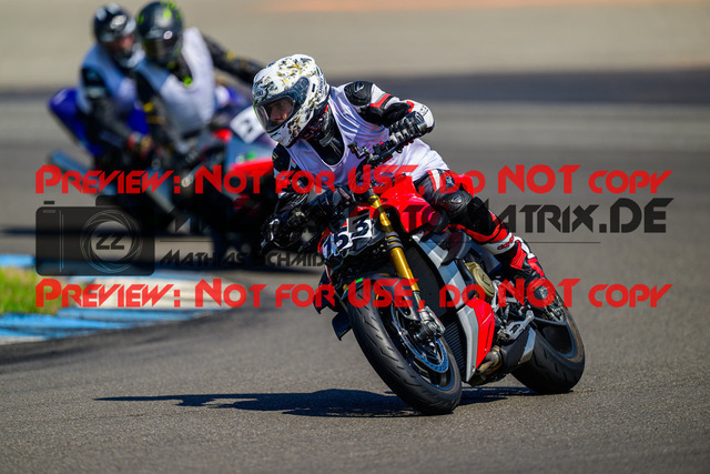 MaZZes_FotoMatrix_240520_6021986_8544 | INST