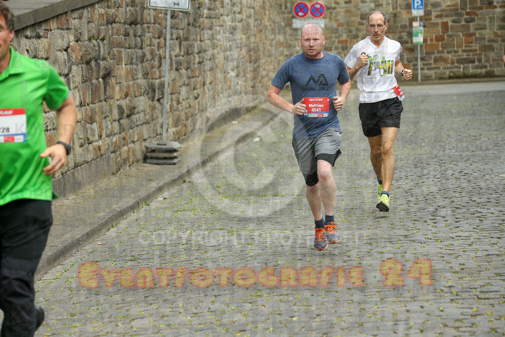 240614_1929_EX1_5583 | Sportfotografie im Rhein-Sieg Kreis, Köln, Bonn, NRW, Rheinland Pfalz, Hessen, etc. Unser Tätigkeitsfeld umfasst den Laufsport vom Volkslauf über den Marathon, Duathlon, Triathon bis zum Ultralauf wie Kölnpfad Ultra oder Schindertrail.