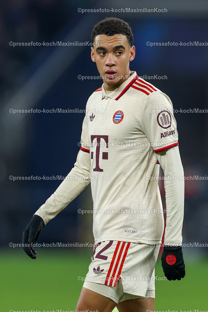 UCL10122402204 | 10.12.2024, Fußball, UEFA Champions League, Schachtar Donezk - FC Bayern München, Arena AufSchalke Gelsenkirchen, 8. Spieltag Saison 2024 2025: Jamal Musiala (Bayern #42)DFB regulations prohibit any use of photographs as image sequences and or quasi-video.