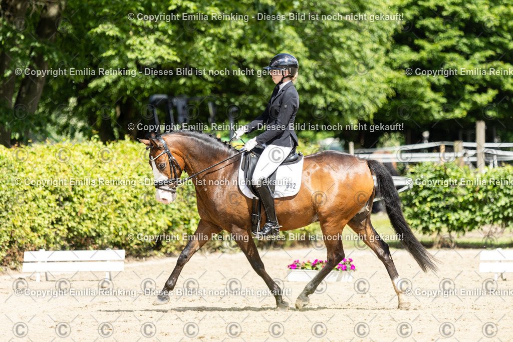 CL5A3639-2 | Emilia Reinking Fotografie - Realisiert mit Pictrs.com