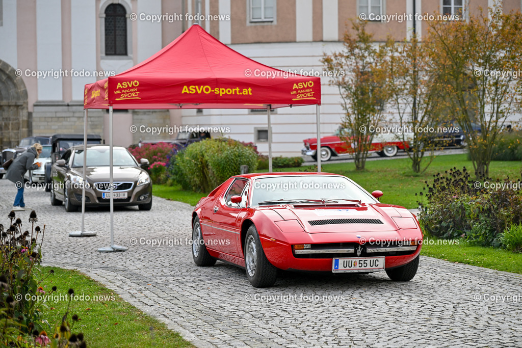 Frauen fuer Frauen_ Charity Oldtimerfahrt_ 04.10.2025-125 | 04.10.2025, Linz, AUT, Oldtimer Charity im Bild Frauen fuer Frauen Oldtimerfahrt, Teilnehmer©Harald Dostal / fodo.media