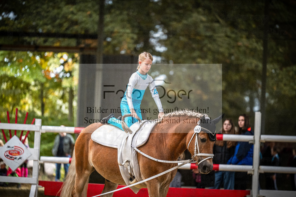 DOS_0120 | Entdecke hochwertige Reitturnierfotos von Foto Oger. Professionell, emotional und authentisch – jetzt Lieblingsmomente im Shop bestellen.Deutschlandweite Turnierfotografie. - Realisiert mit Pictrs.com