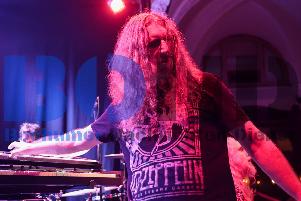 SES_DIODOR20250912-96 | bond - Realisiert mit Pictrs.com