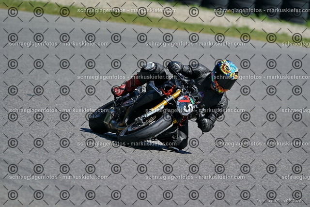 26BT01-1046 | 075 - Realisiert mit Pictrs.com