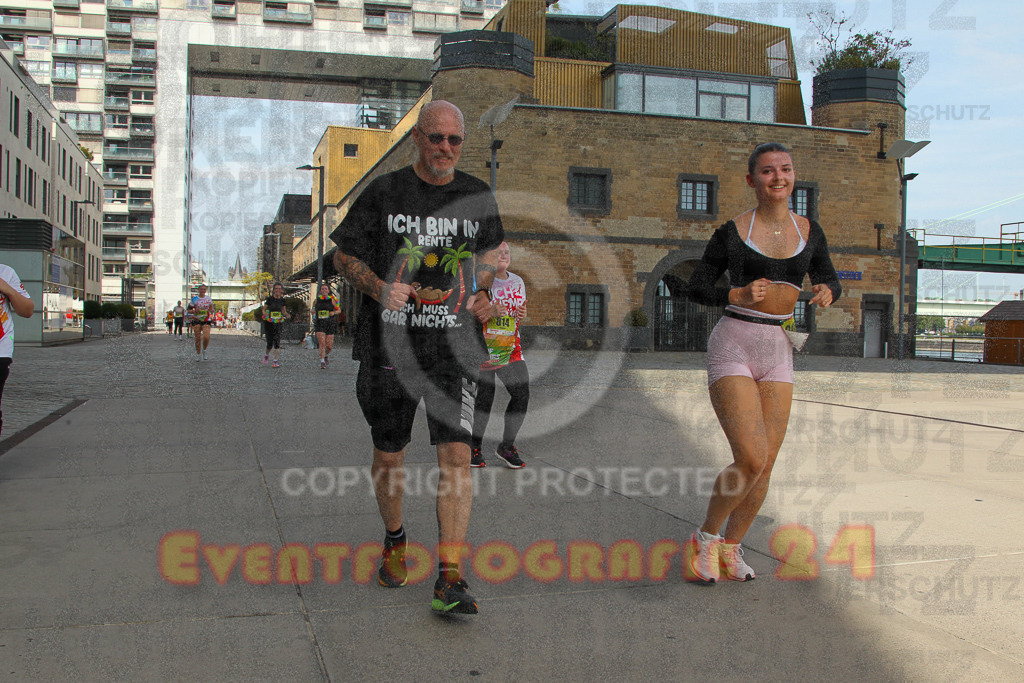 250920_1339_EV4_6372 | Sportfotografie im Rhein-Sieg Kreis, Köln, Bonn, NRW, Rheinland Pfalz, Hessen, etc. Unser Tätigkeitsfeld umfasst den Laufsport vom Volkslauf über den Marathon, Duathlon, Triathon bis zum Ultralauf wie Kölnpfad Ultra oder Schindertrail.