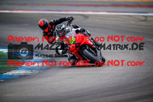 MaZZes_FotoMatrix_240614_6007705_8926 | ROT