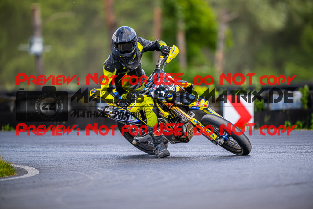 MaZZes_FotoMatrix_220528_1555 | Fotograf Mathias Schmid
Sportfotograf,
Eventfotograf,
Hochzeitsfotograf,
Portraitfotograf