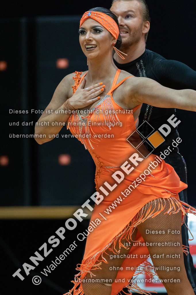20230114-01571 | Hier finden Sie Tanz Bilder vom Latein und Standard Formationen tanzen. Sportbilder vom Tanzsport. Schöne Fotos und von Weltmeisterschaft, Europameisterschaft, Bundesliga, Regionalliga, Oberliga und Landesliga sowie von GOC Stuttgart, DanceComp, WM Bremen